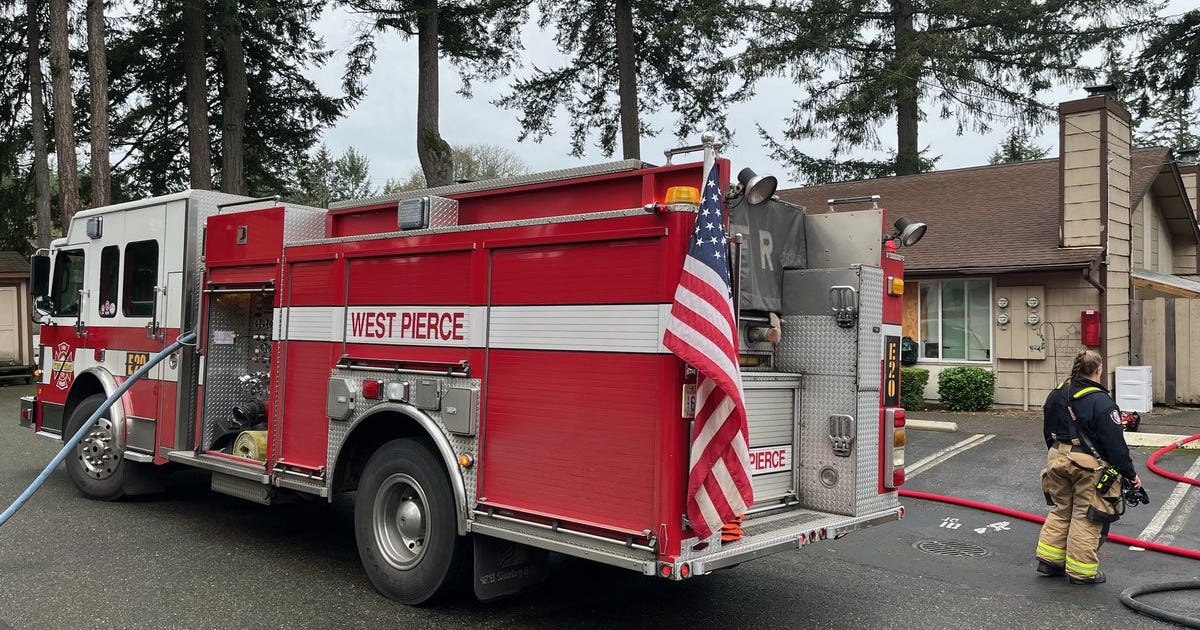 Crews investigate deadly apartment fire in Lakewood | FOX 13 Seattle