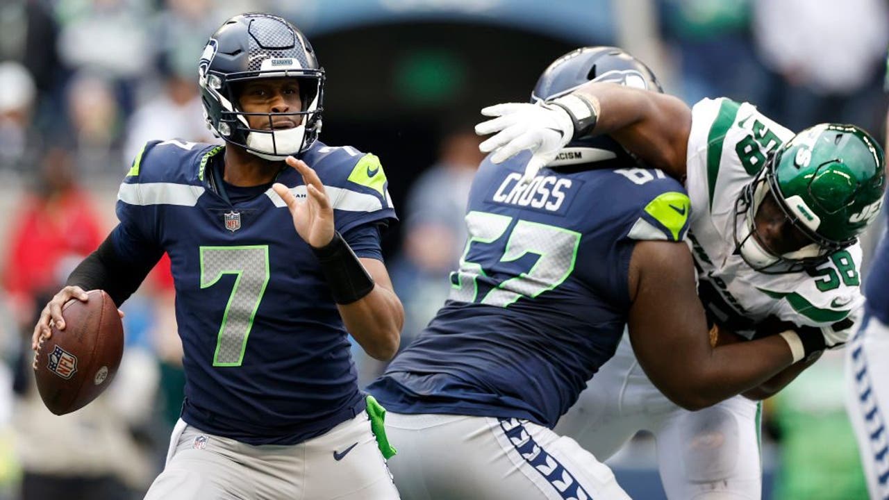 Geno Smith keeps Seattle in playoff contention with win over NYJ