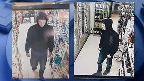 Deputies seek 2 suspects in Shelton gas station robbery
