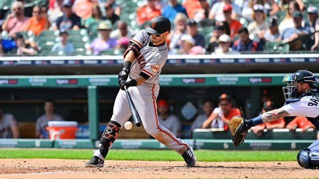 Mariners sign infielder Tommy La Stella