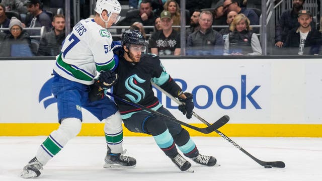 Dave Hakstol calls Tyler Myers hit that injured Matty Beniers "garbage"