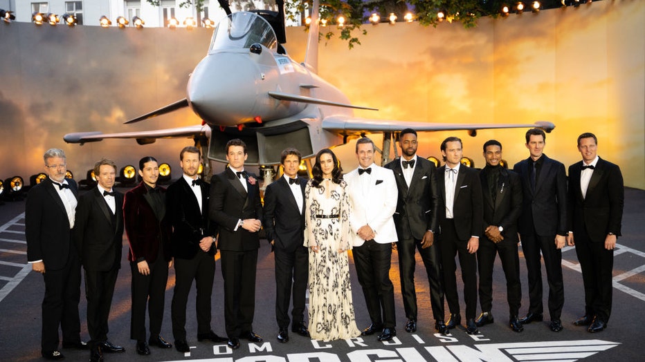 Top-Gun-Maverick-cast.jpg