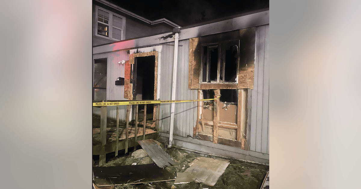 Woman's body found after fire at abandoned building in U-District | FOX ...