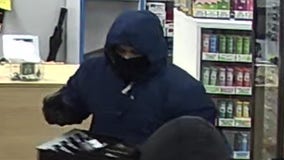 Sumner armed robbery leaves customer injured, store flooded