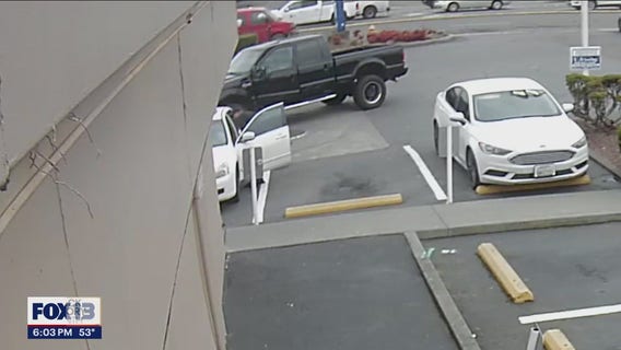 Woman carjacked at gunpoint in broad daylight; suspects lead police on chase through Des Moines