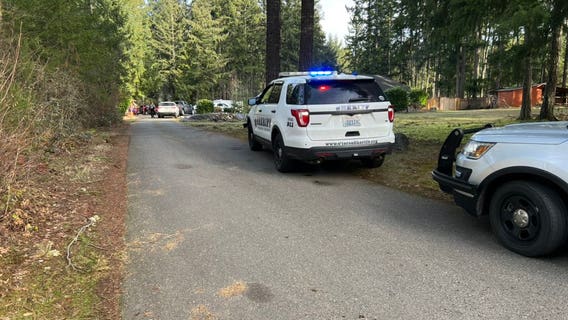 Police searching for suspects after man was shot, killed in Pierce County backyard