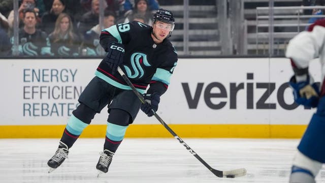 Vince Dunn named NHL's third star for January as breakout year continues