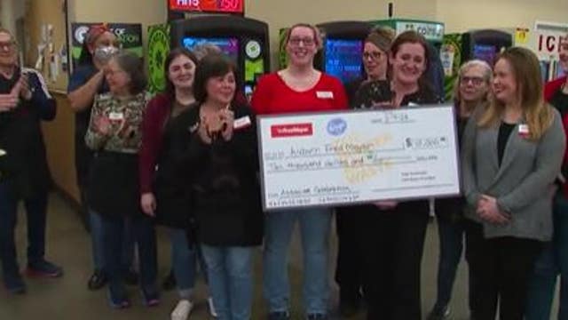 Auburn Fred Meyer that sold winning Powerball ticket donates $50K to food bank