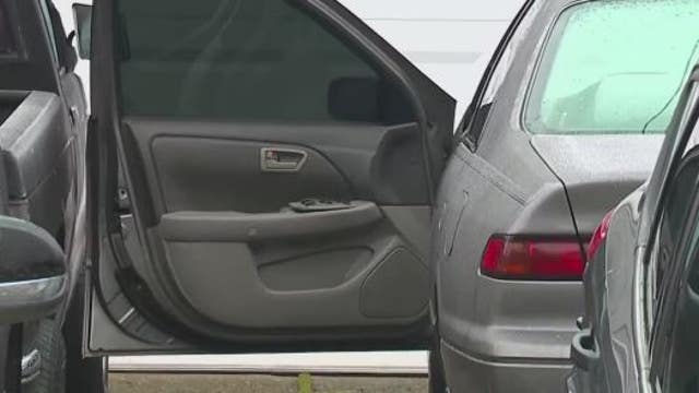 Auburn PD: Homeowner shoots man attempting to steal car