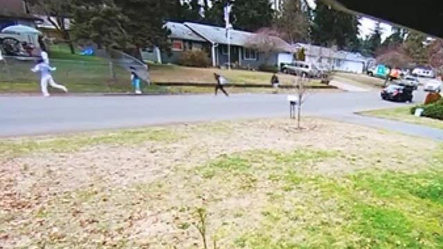 Deputies hunt for suspects who pointed guns at children while using racial slurs