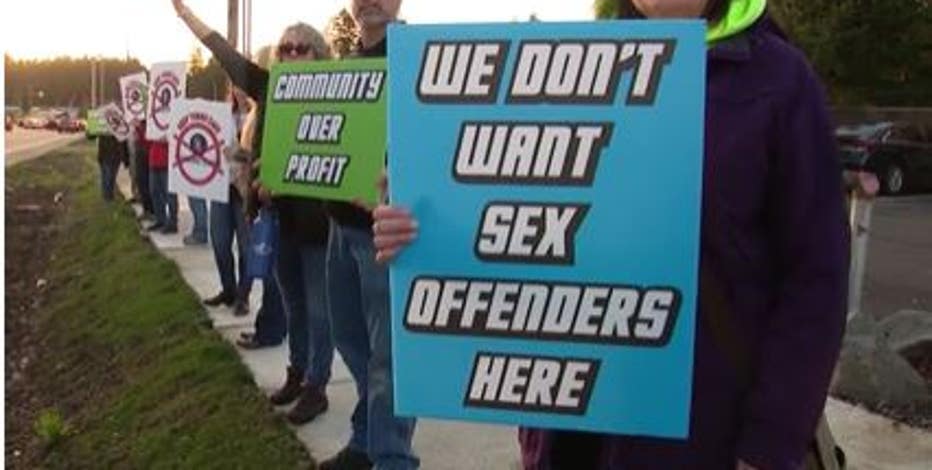'Don't put any more children or women in danger': Enumclaw residents push to stop sex offender housing