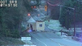 Shed falls off semi, blocks roadway in Snohomish County