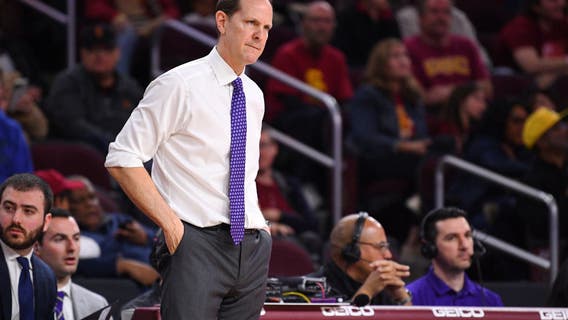 Washington to bring back coach Mike Hopkins for 7th season