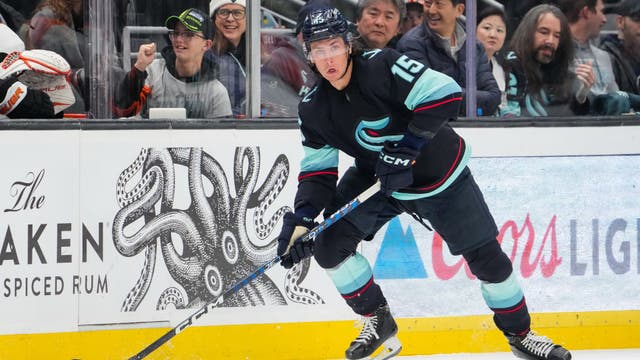 Kraken recall John Hayden from AHL Coachella Valley