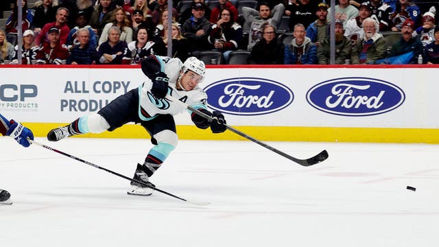 Yanni Gourde scores in OT to give Kraken 3-2 win over Avalanche