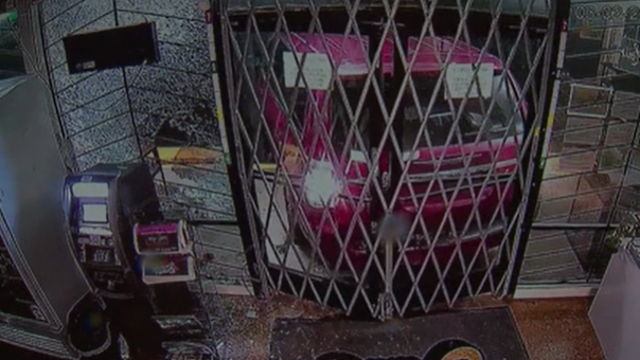VIDEO: Distinct red van may have been used in multiple break-ins in Seattle, Edmonds