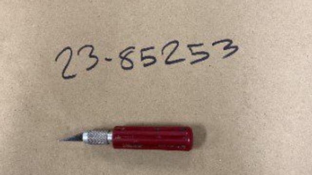 SPD: Police arrest robbery suspect while he's in the middle of another robbery