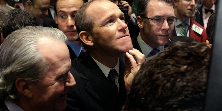 Boeing CEO loses $7M bonus, keeps $22.5 million compensation