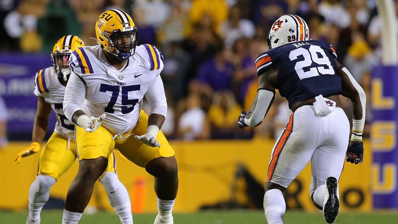 LSU G Anthony Bradford, Mississippi State NT Cameron Young heads