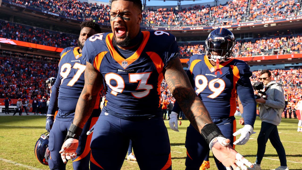 29 Denver Bronco Stadium Store Stock Photos, High-Res Pictures, and Images  - Getty Images