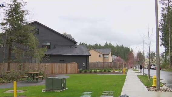 Man shoots wife, their 2 adult children in Maple Valley home