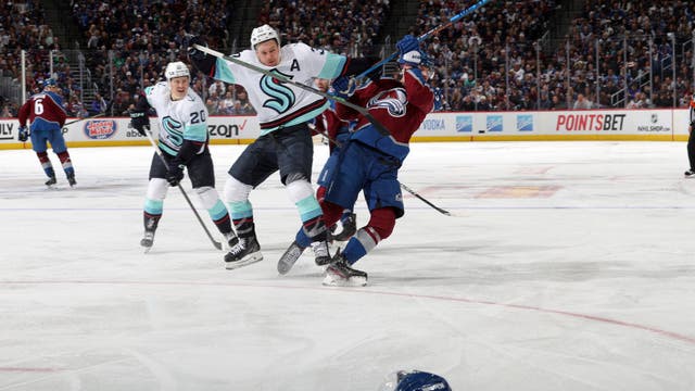 Kraken unable to hold 2-0 lead, fall 3-2 to Avalanche in Game 2