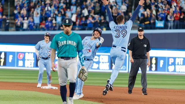 Blue Jays spoil Easton McGee's no-hit bid, beat Mariners 1-0 in 10