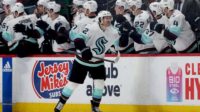 Tye Kartye scores in debut, Kraken survive Avalanche rally as Kraken take 3-2 win in Game 5 and series lead