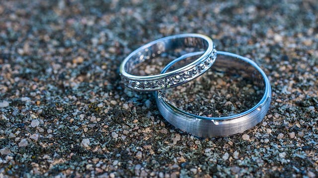 Bill to set minimum marriage age of 18 stalls in Washington Legislature