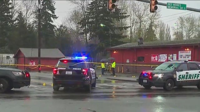 Deputy hurt, driver in custody after brief chase near Burien