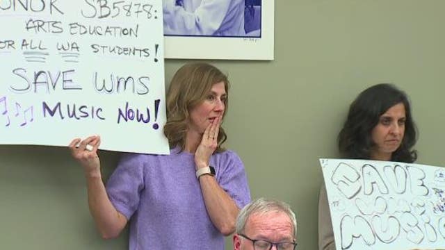 'Moving the dial on equity:' Seattle middle school parents rally around music program as budget cuts loom