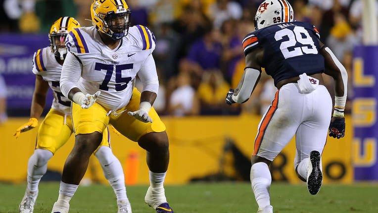 LSU G Anthony Bradford, Mississippi State NT Cameron Young heads Seahawks  Day 3 draft picks