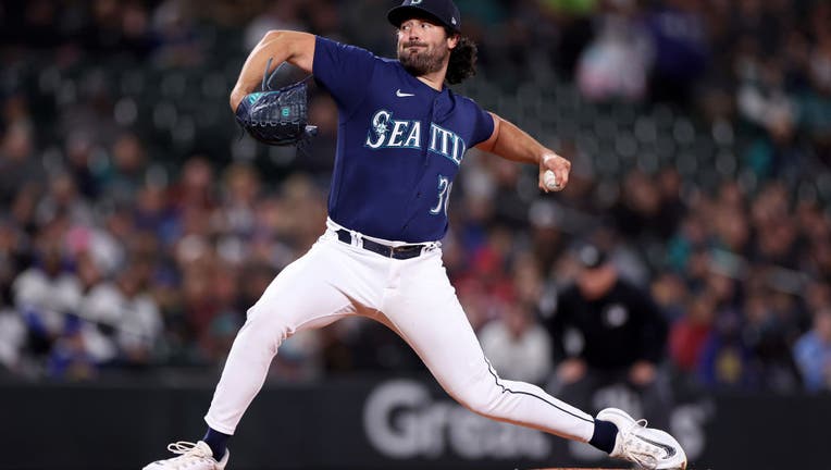 Mariners place Robbie Ray on IL with Flexor Strain