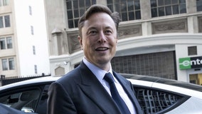 Elon Musk wants to build digital town square. But debut for Ron DeSantis has tech failure