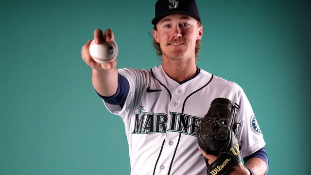 Mariners promote RHP Bryce Miller, INF Tommy La Stella designated for assignment