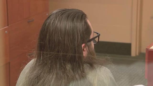 Docs: Tacoma man had over 1,100 files of 'child abuse materials' on his phone