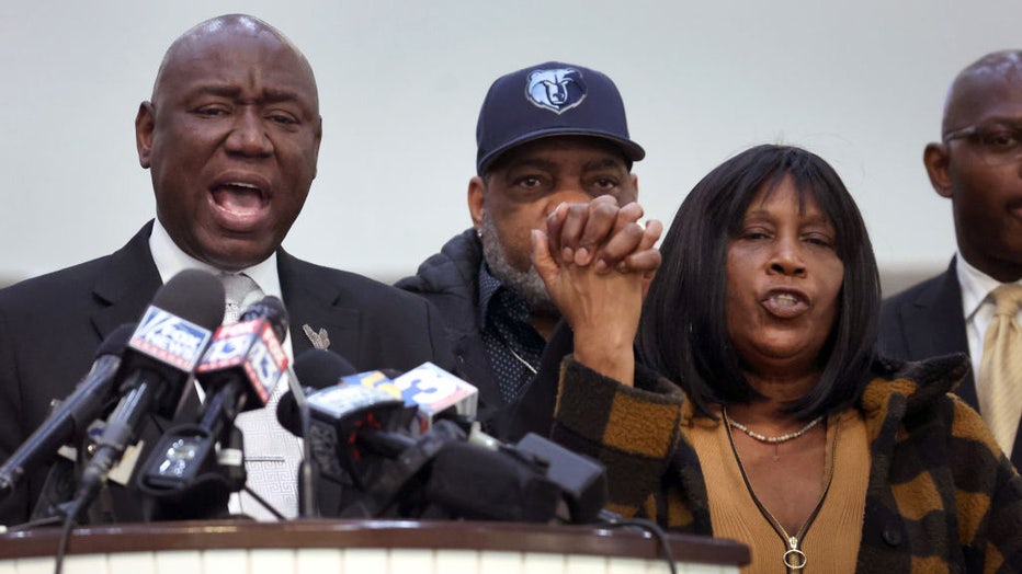 Tyre Nichols' autopsy report shows he died from blunt force trauma, DA