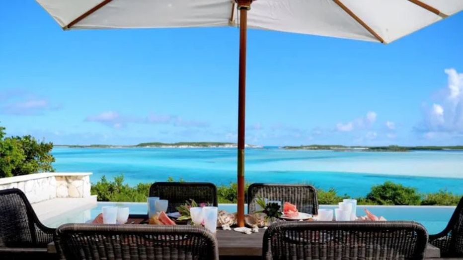 Island-on-the-market-VI.jpg