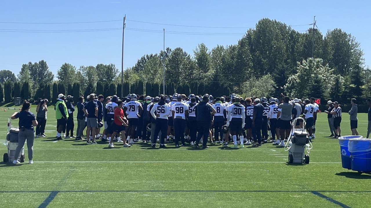 Seahawks open minicamp, set Browns game for throwback uniform debut