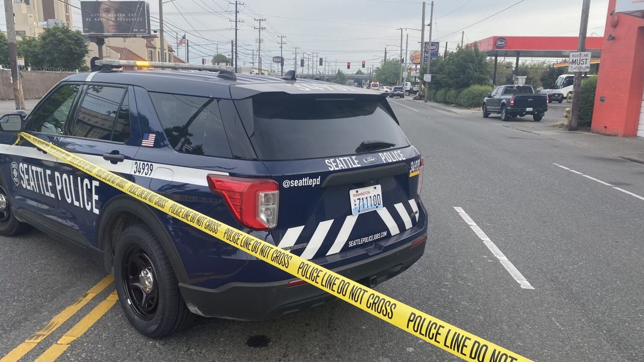 Motorcyclist Killed In Seattle Crash Involving 3 Vehicles | FOX 13 Seattle