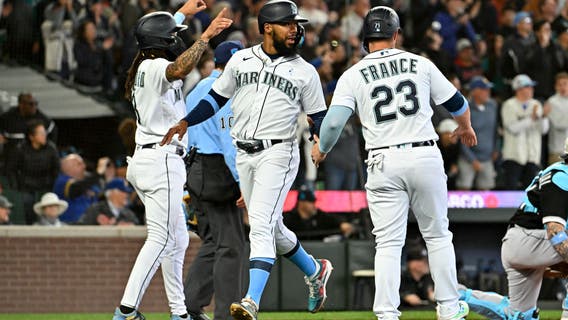 Rodríguez, Miller star as the Mariners beat the White Sox 5-1 despite a dominant performance by Lynn