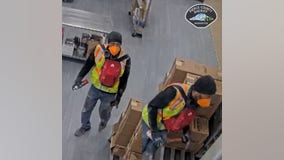 Pierce Co. investigators seeking to identify Papa Murphy's burglar