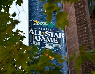 SEATTLE MARINERS 2023 ALL STAR GAME GLOW IN THE DARK PUMPKIN COLLECTI –  Sports World 165