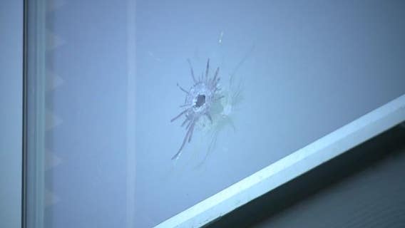 3 hospitalized after shooting in Lynnwood