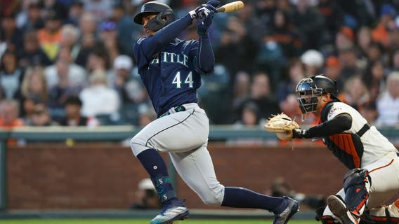 Rodríguez delivers in 4-run 9th against All-Star closer Doval as Mariners beat Giants 6-5