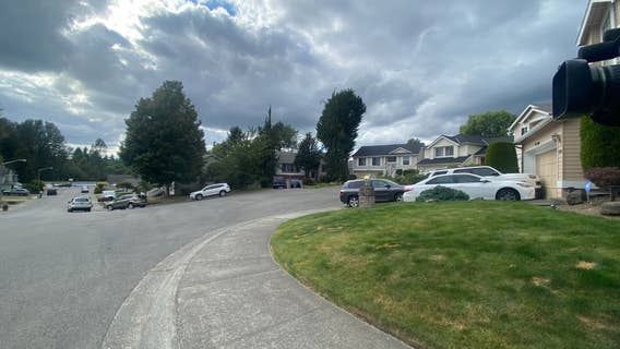 Kent PD: Man burglarizes multiple homes, encounters young people inside each home