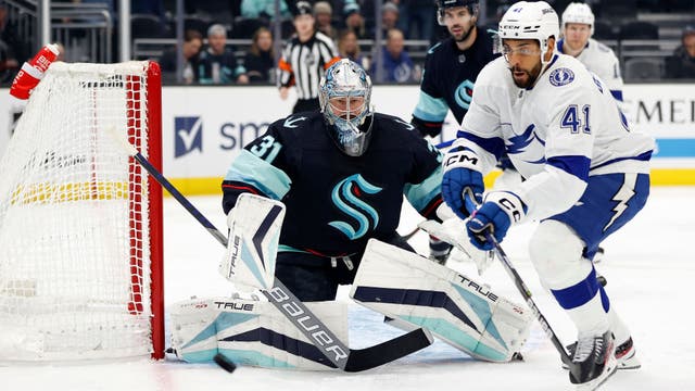 Kraken reach deal with forward Pierre-Edouard Bellamare