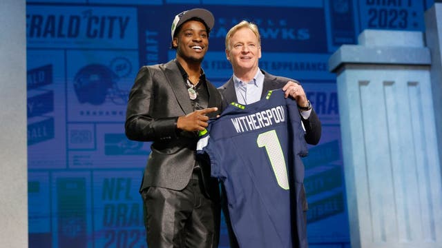 Top draft pick Devon Witherspoon signs rookie deal with Seahawks after two-day absence