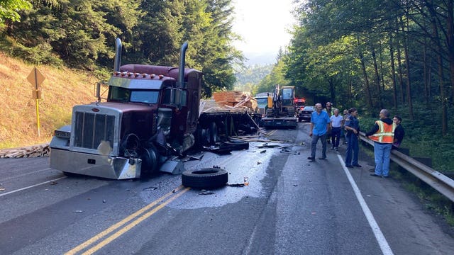 SR 18 re-opens after hours-long closure from crash involving multiple cars, semis
