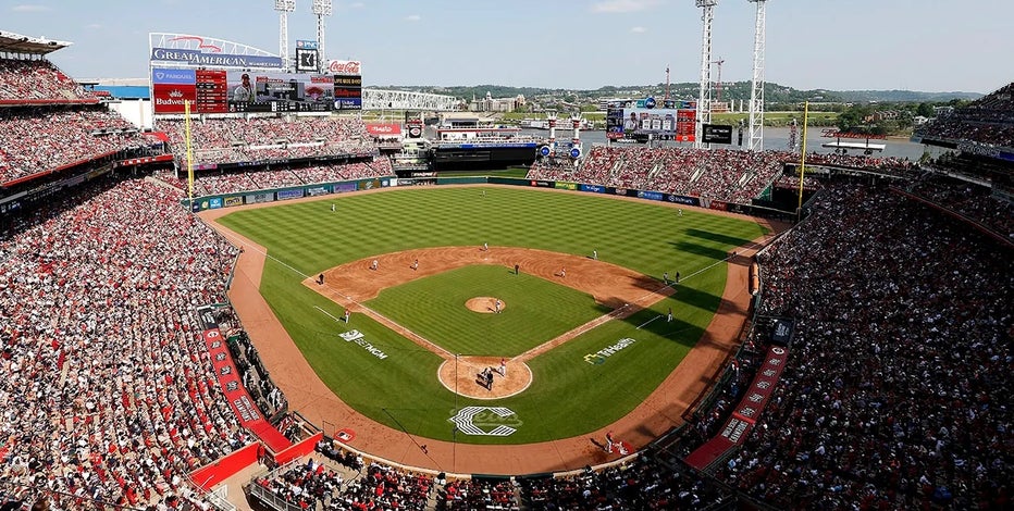 Download Cincinnati Reds Ball Park Wallpaper